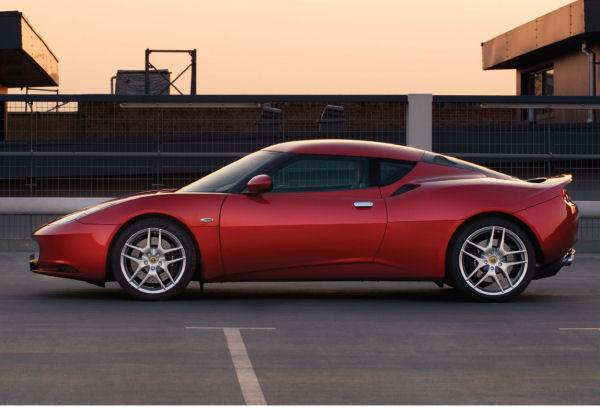 Evora und Pirelli tb