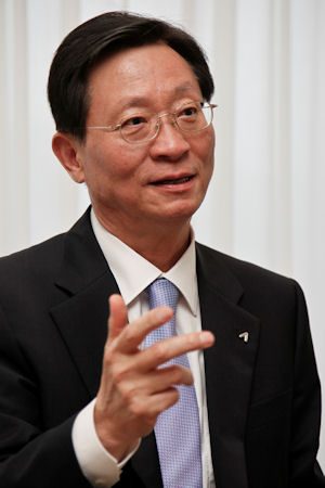 JH Kim 2 tb