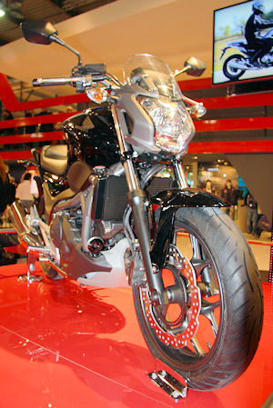 Metzeler Roadtec Z8 Honda NC 700S tb