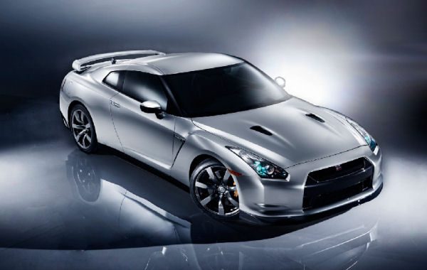 Nissan GT R tb