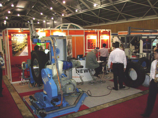 Tyrexpo Newera Stand tb