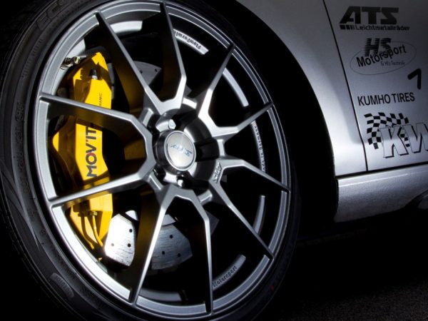 akrapovic