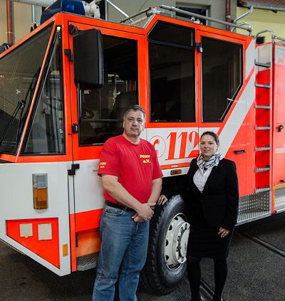 Falken Reifenspende für Oldtimerfeuerwehr