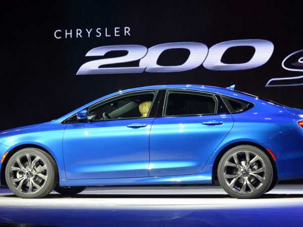 Chrysler 200 tb