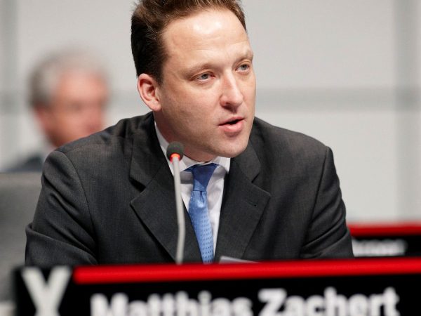 ZachertM