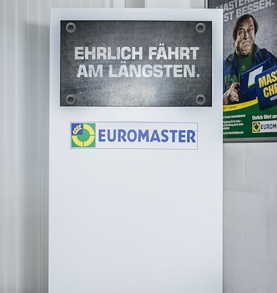 Euromaster Displays in Filialen