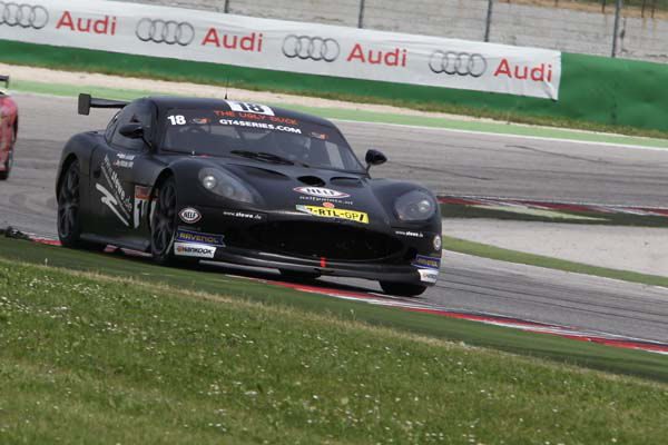 2014 GT4 Hankook tb