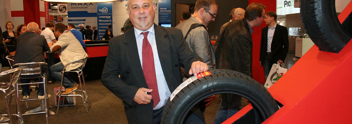Momo Tires Essen tb
