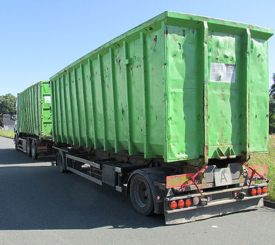 Polizeipresse überladener Lkw