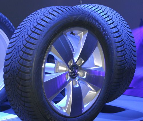 Goodyear Ultra Grip 9