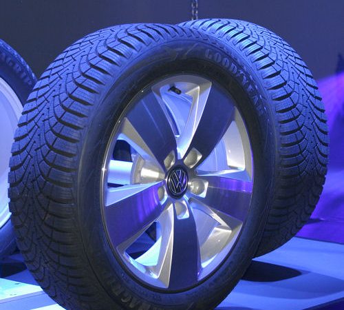Goodyear Ultra Grip 9