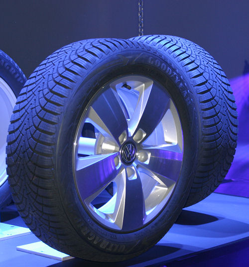 Goodyear Ultra Grip 9