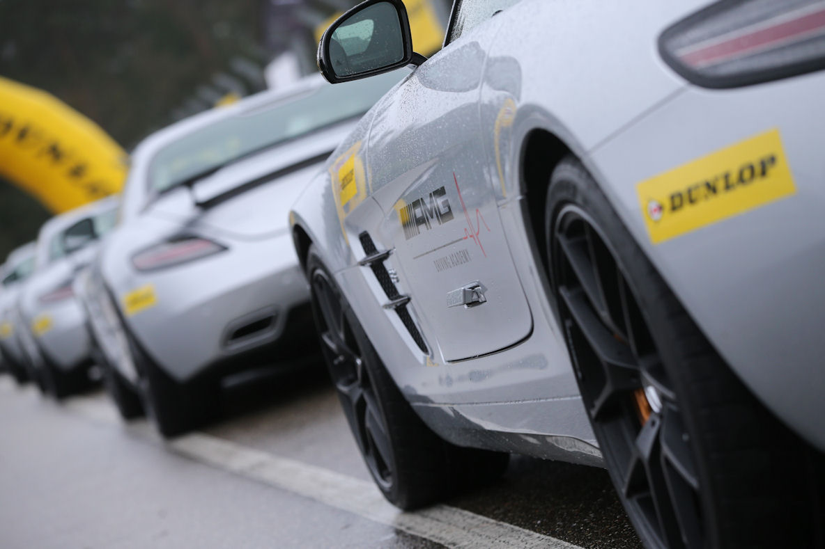 Dunlop AMG01