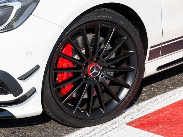 Dunlop Sport Maxx RT auf A 45 AMG