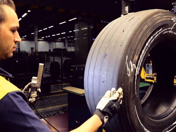Michelin Runderneuerung DJSI tb
