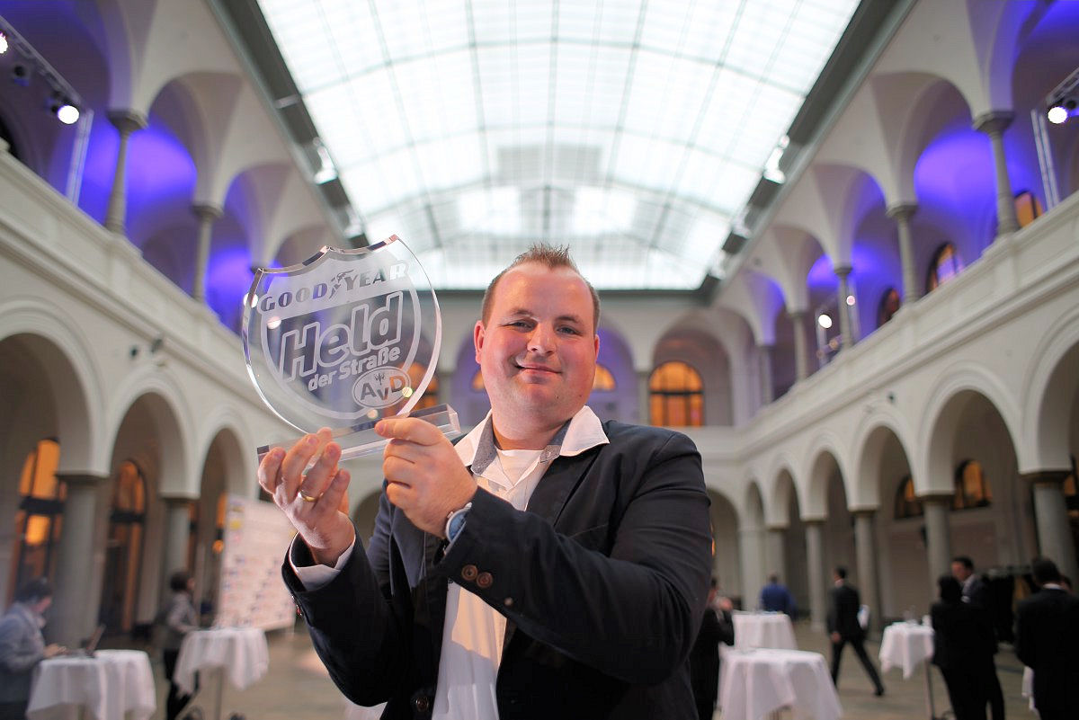 Bild 2 Goodyear Wahl Held der Straße 2014 tb