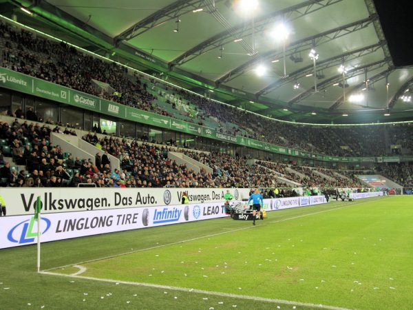Linglong im Stadion tb