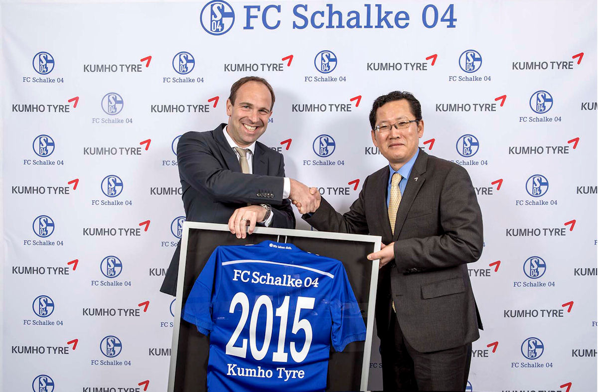 Jobst Kim handshake 15 01 2015 tb