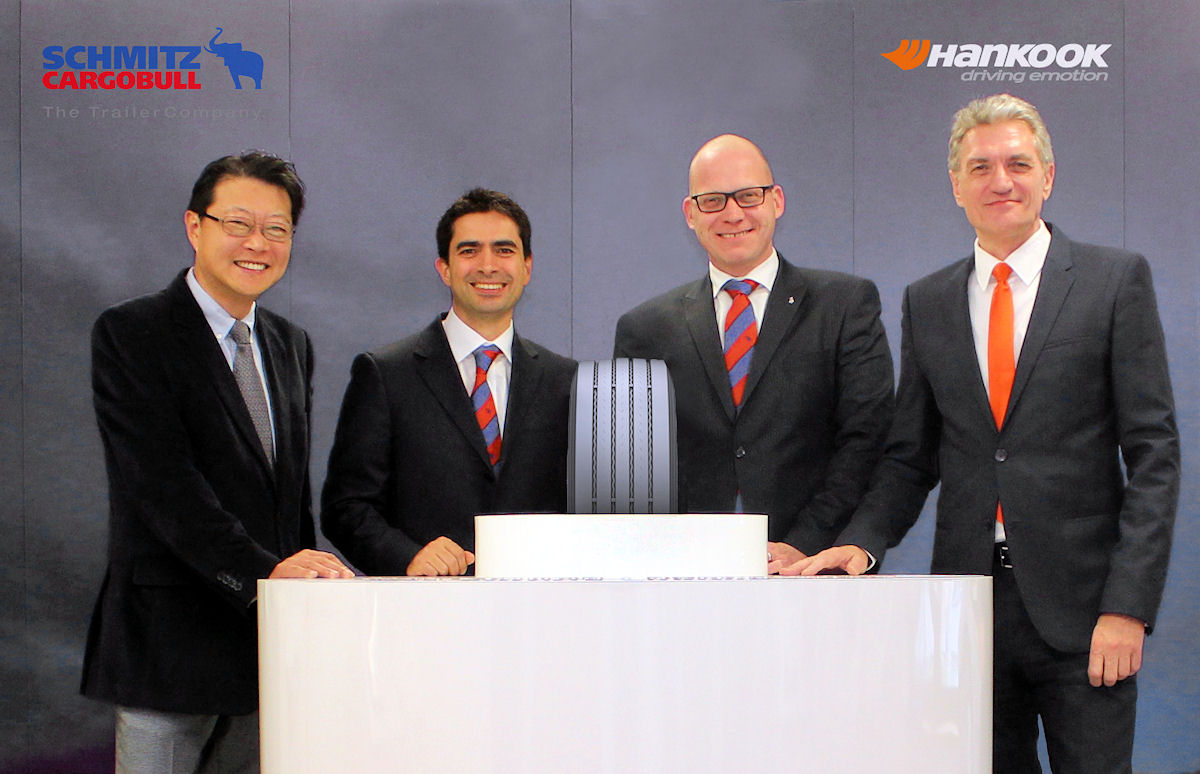 20150218 Hankook Tyres for SchmitzCargobull 2 01 tb