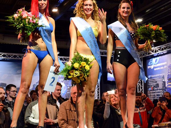 Ap Sportfahrwerke Girl Automobilmesse Erfurt 2015
