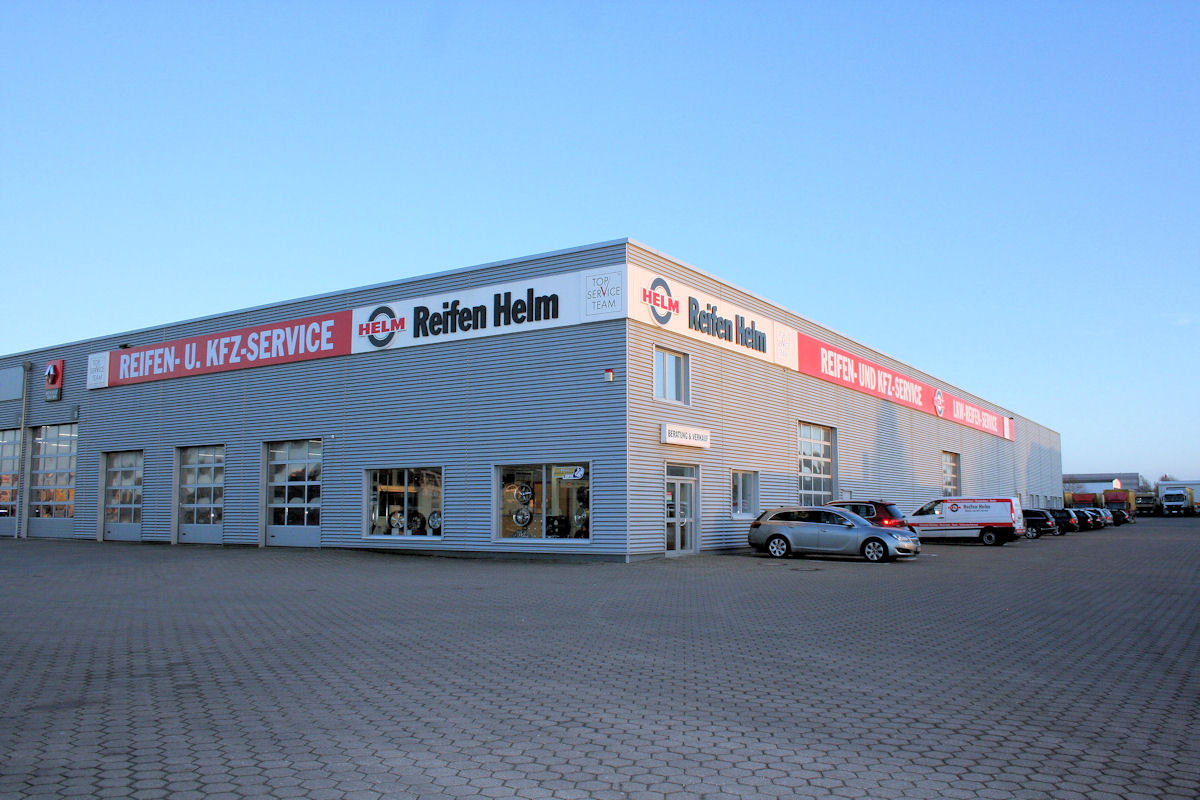Reifen Helm Stade tb