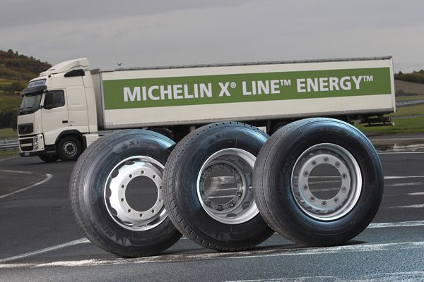 Michelin sponsert Scania Lkw Fahrerwettbewerb