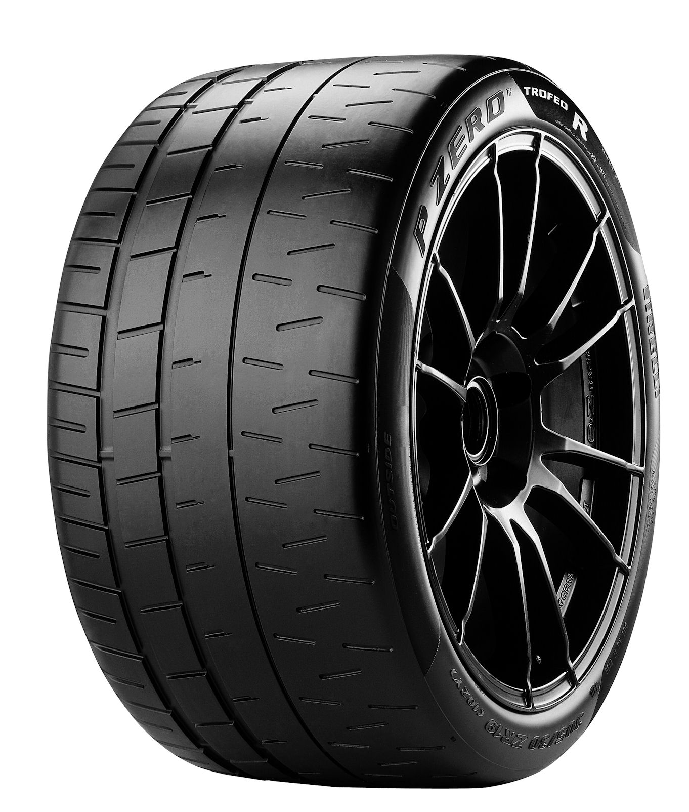 PirelliPZeroTrofeoR