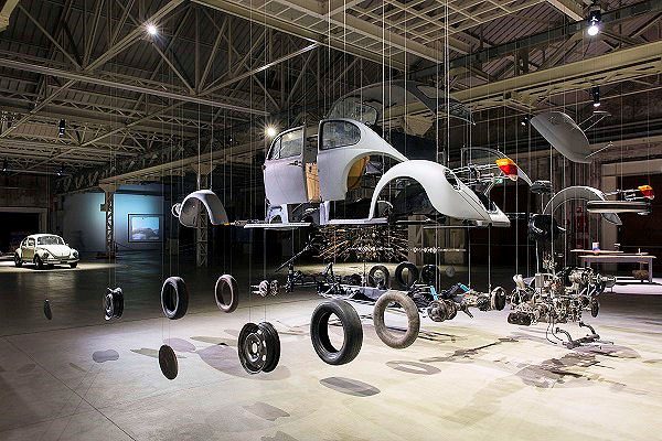 Pirelli Ausstellung Mailand tb