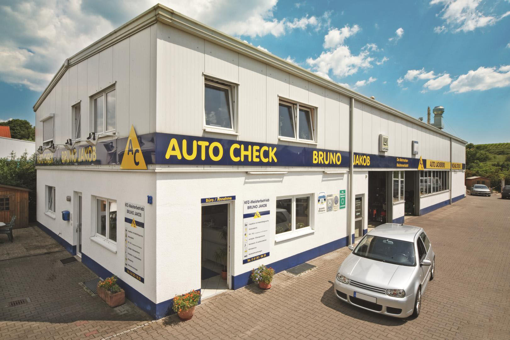 AUTO CHECK