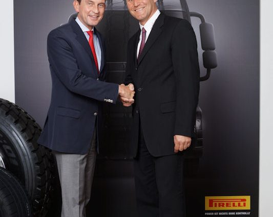 Pirelli und Team tb