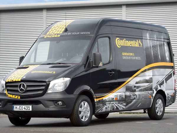 Continental Roadshow Transporter