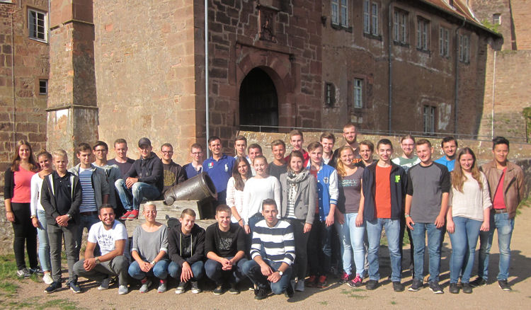 Pirelli Ausbildungsstart 2015