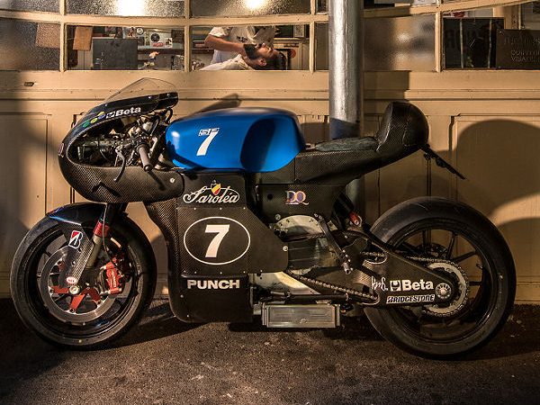 Bridgestone OE bei Saroléa Manx 7