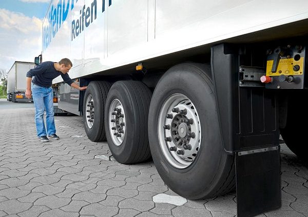 Delticom Winterrabattaktion bei Lkw Reifen