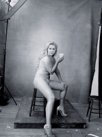 2 Pirelli Calendar 2016 December AMY SCHUMER tb