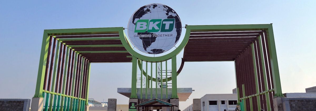 Bhuj BKT Fabrik Eingang tb