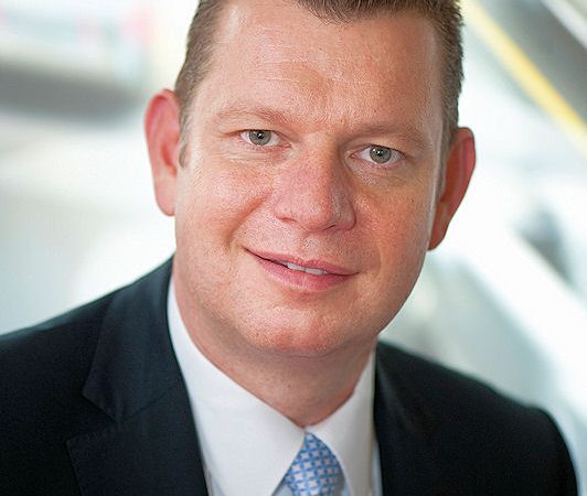 Dr. Peter Laier tb