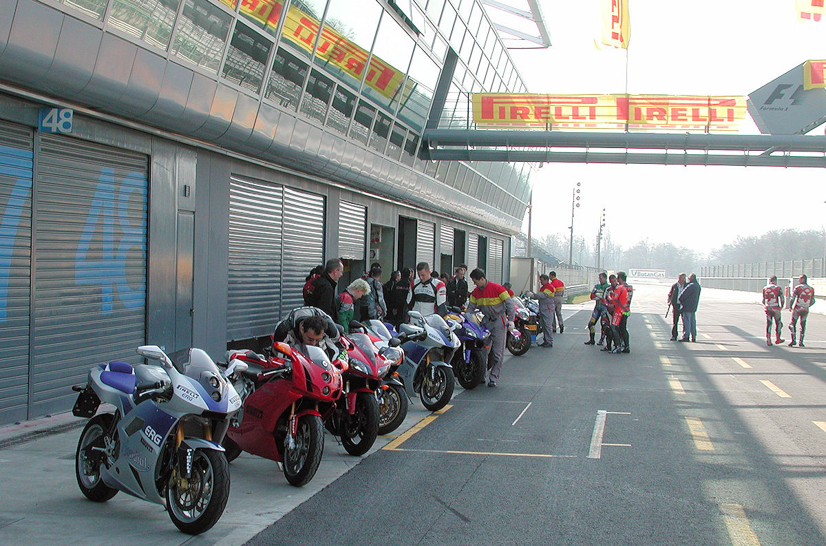 Pirelli Indien tb