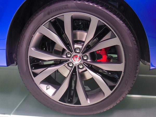 Pirelli OE Freigabe für Jaguar F Pace