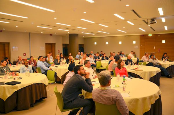 MarketingMeeting1 tb