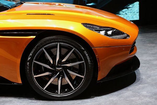 Bridgestone DB11 3 tb