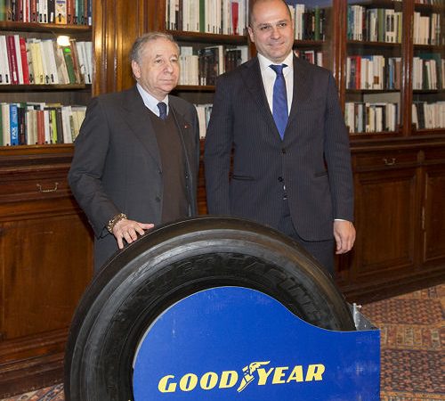 Goodyear Truck Racing Vertragsunterzeichnung