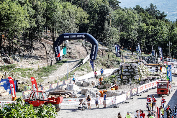 Metzeler Offroad Park Italien tb
