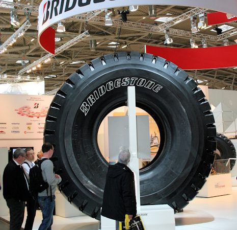 Bauma BS Giant Tyre tb