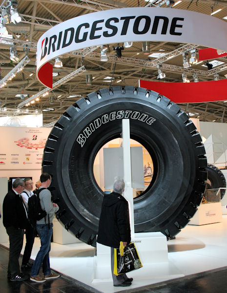 Bauma BS Giant Tyre tb
