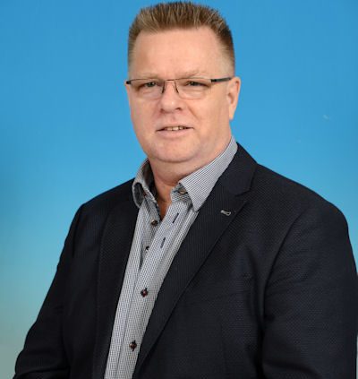 Peter Schneider02 tb