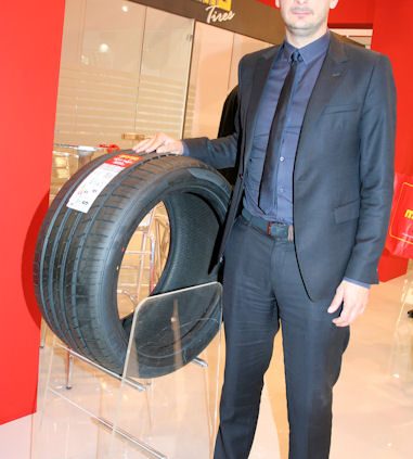 Neri Peccia Momo Tires Messe tb