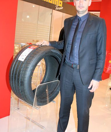 Neri Peccia Momo Tires Messe tb