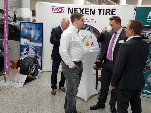 Nexen Tire Stand Point S klein