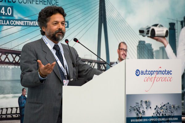 Autopromotec Dipak Pant klein